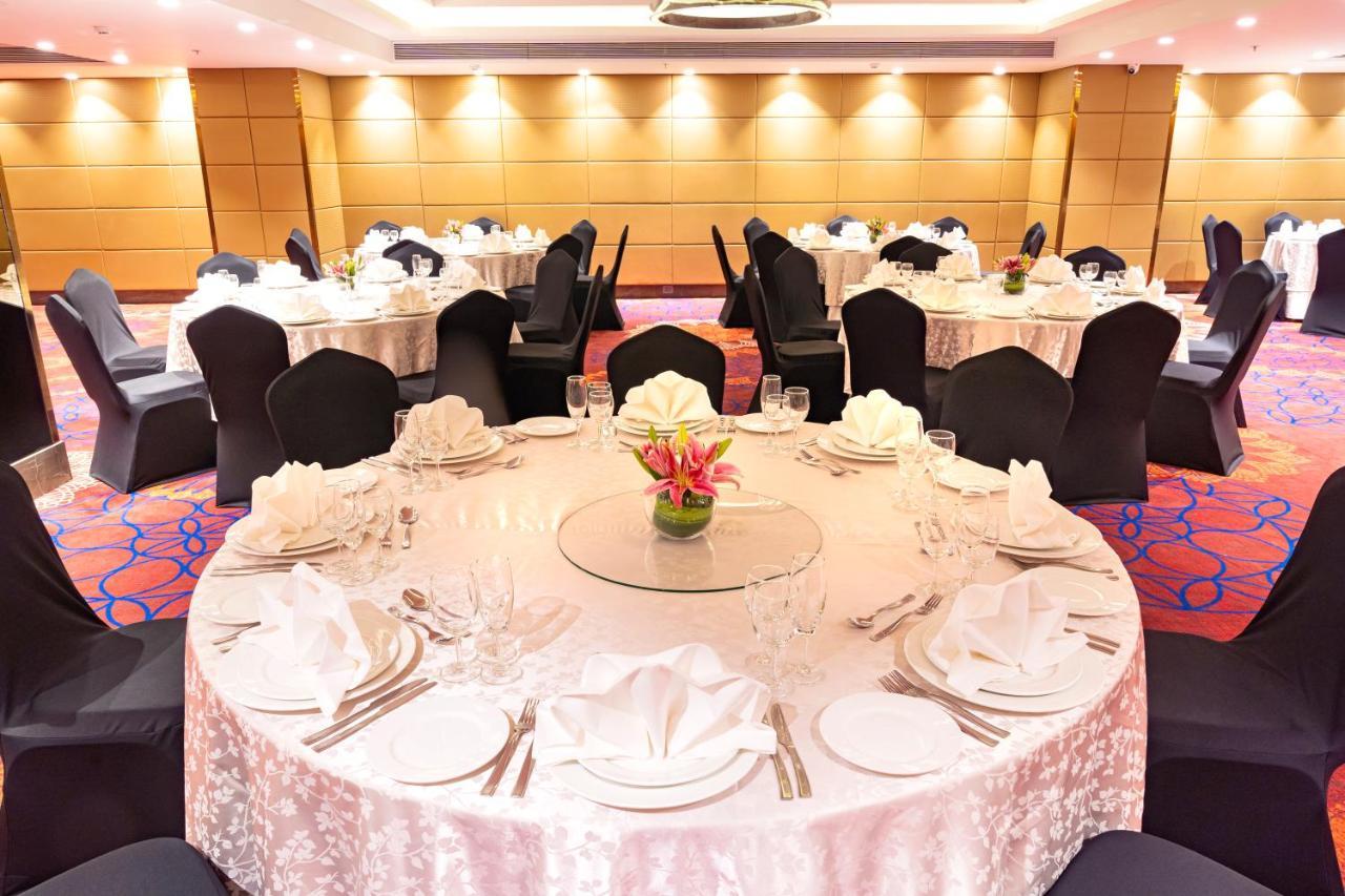 The Elite Narasapura, A Member Of Radisson Individuals Otel Dış mekan fotoğraf