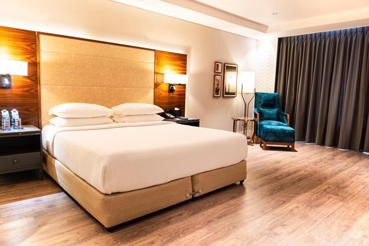 The Elite Narasapura, A Member Of Radisson Individuals Otel Dış mekan fotoğraf
