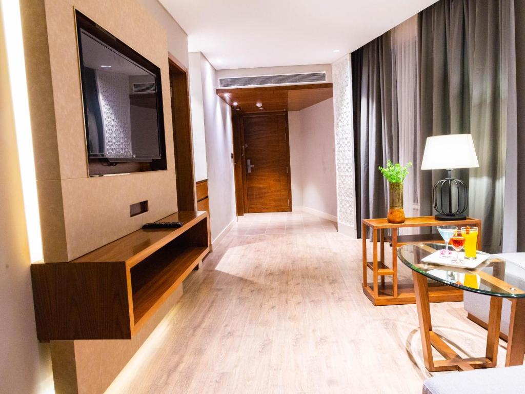 The Elite Narasapura, A Member Of Radisson Individuals Otel Dış mekan fotoğraf