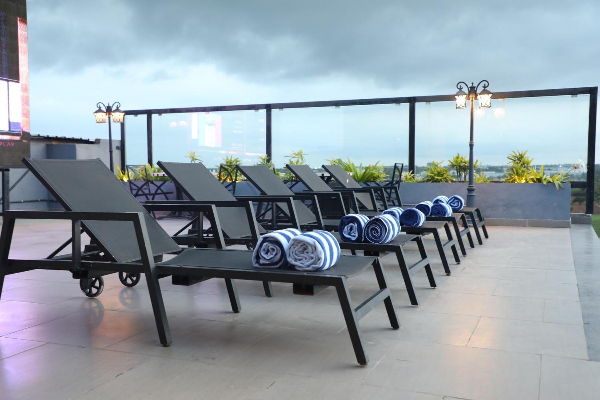 The Elite Narasapura, A Member Of Radisson Individuals Otel Dış mekan fotoğraf