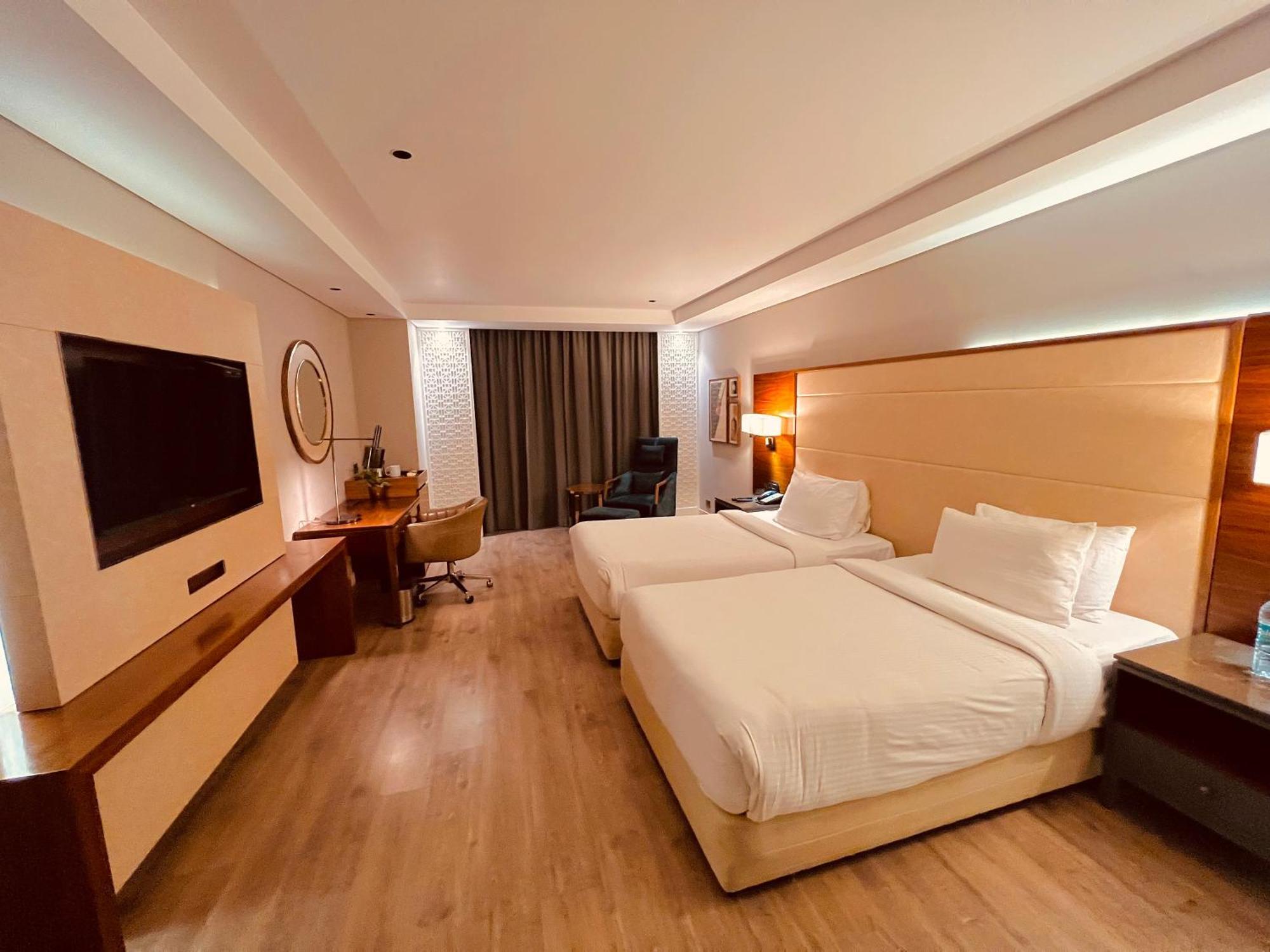 The Elite Narasapura, A Member Of Radisson Individuals Otel Dış mekan fotoğraf